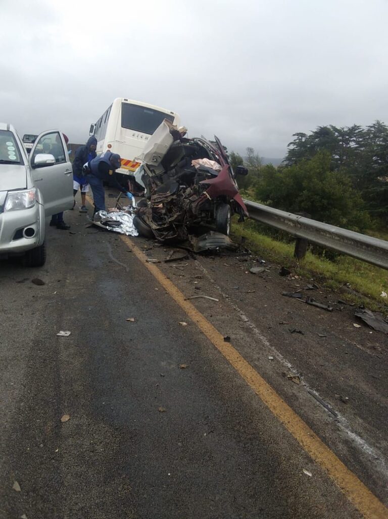 Accident scene on the N6 outside Cumakala towards East London direction