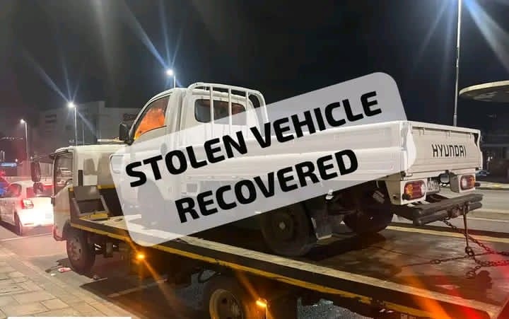 Police recover a stolen vehicle during an operation in California, KuGompo, East London.